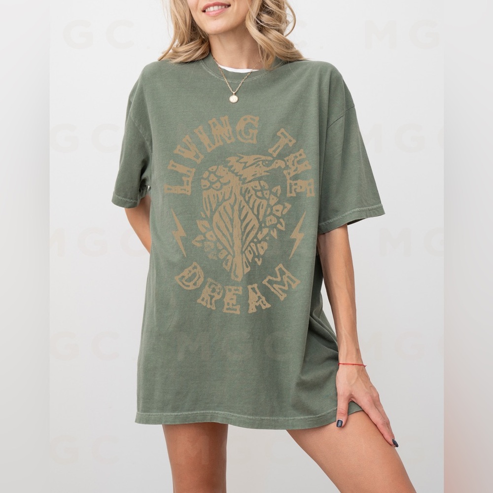 🚨 CLOSEOUT 🚨 Comfort Colors Living The Dream Eagle Distressed Graphic Tee Shirt - Picture 5 of 10